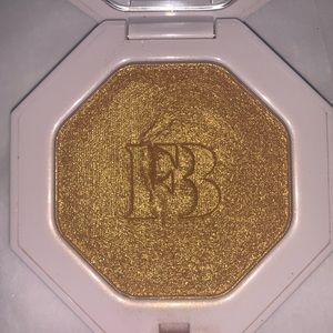 Fenty Beauty Killawatt (Trophy Wife)